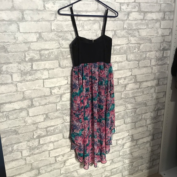 High-Low Floral Dress - Picture 2 of 4